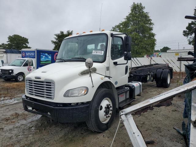  Salvage Freightliner M2 106 Med