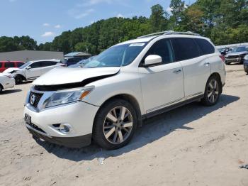  Salvage Nissan Pathfinder
