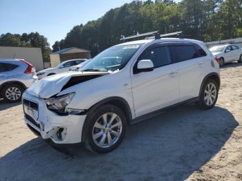  Salvage Mitsubishi Outlander
