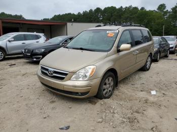  Salvage Hyundai Entourage