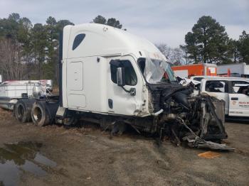  Salvage Freightliner Cascadia 125