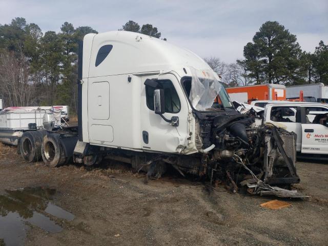  Salvage Freightliner Cascadia 125