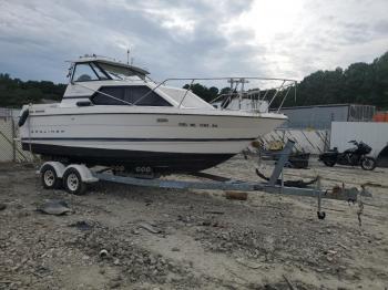  Salvage Bayliner Boat