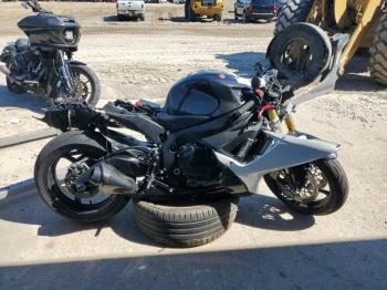  Salvage Suzuki Gsxr750