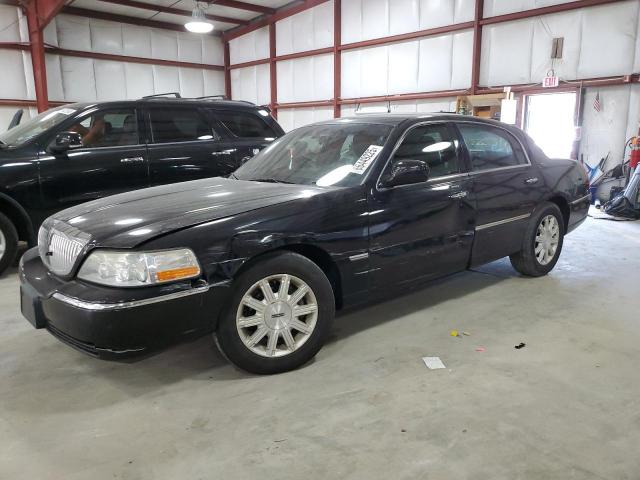  Salvage Lincoln Towncar