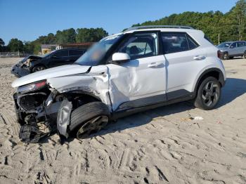  Salvage Hyundai VENUE