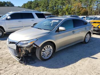  Salvage Toyota Avalon
