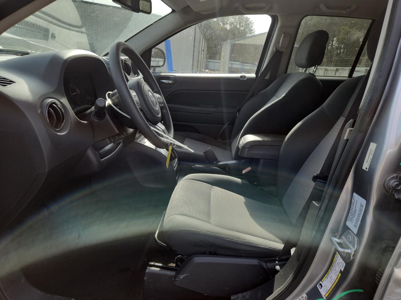 Jeep Compass Sport Image 5