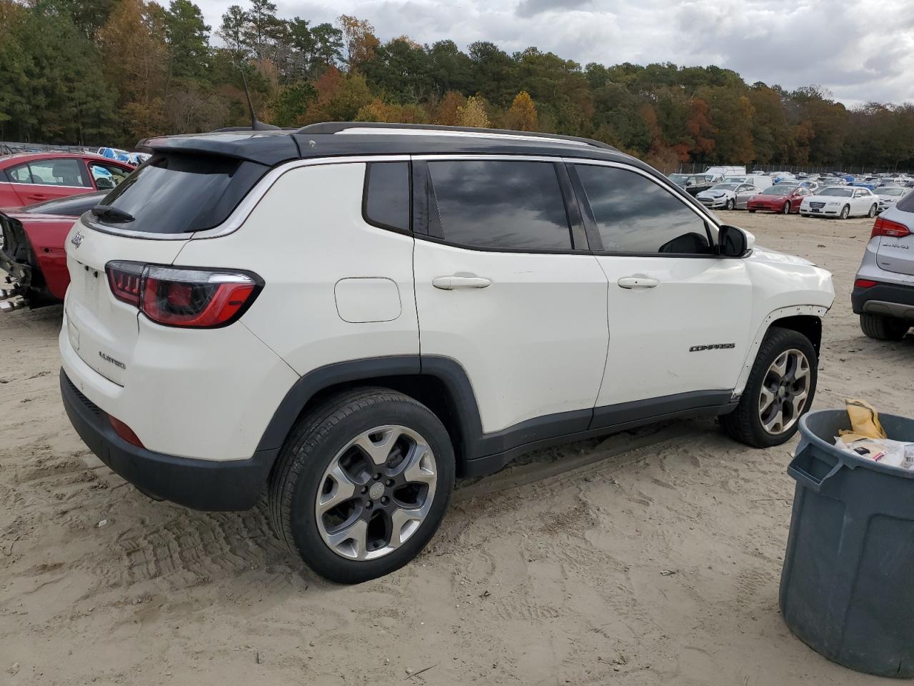 Jeep Compass Limited Image 9