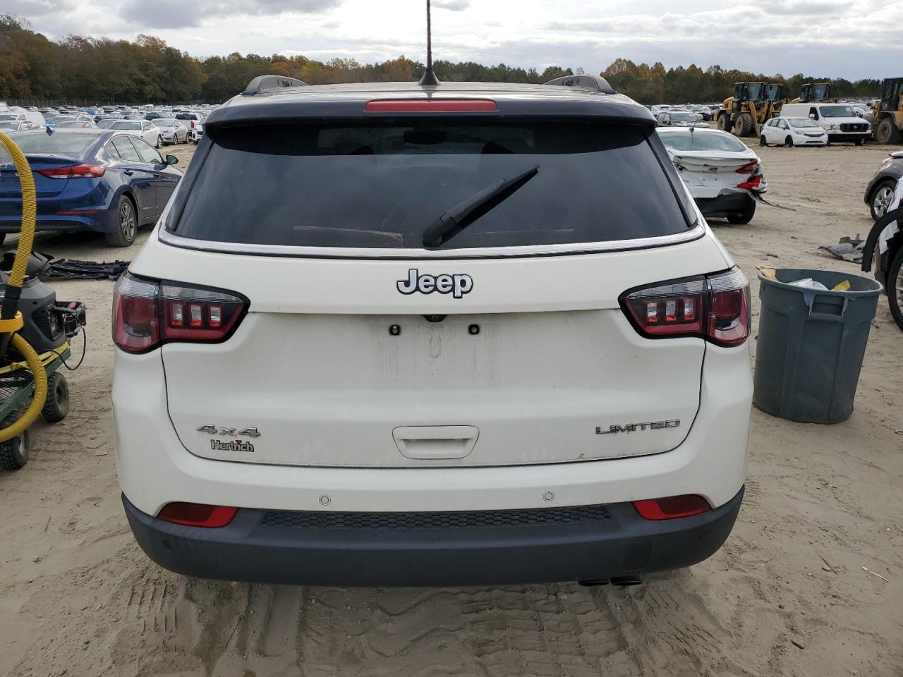 Jeep Compass Limited Image 3