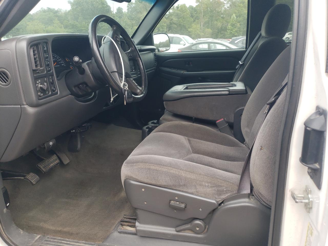 GMC Sierra K2500 Heavy Duty Image 4