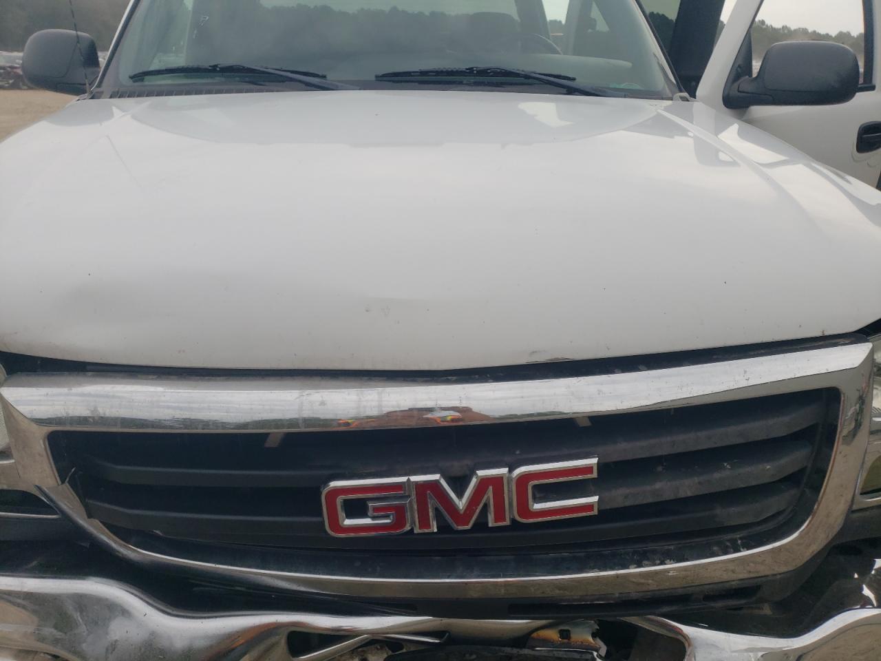 GMC Sierra K2500 Heavy Duty Image 12