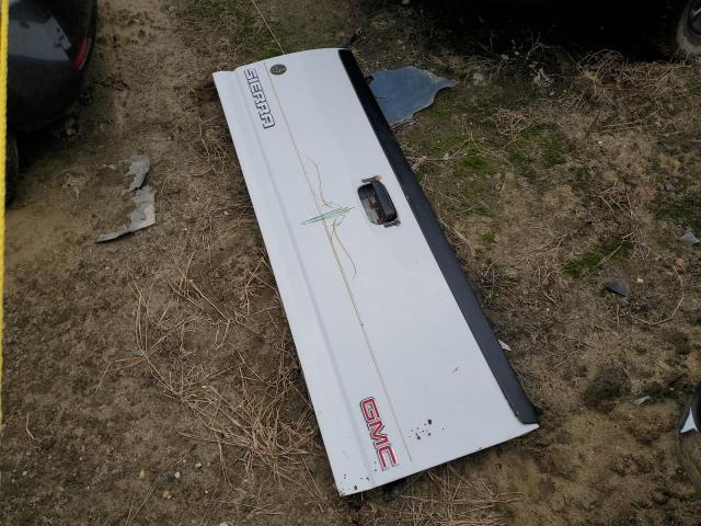 GMC Sierra K2500 Heavy Duty Image 11