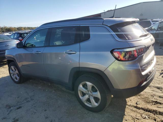 Jeep Compass Latitude Image 2