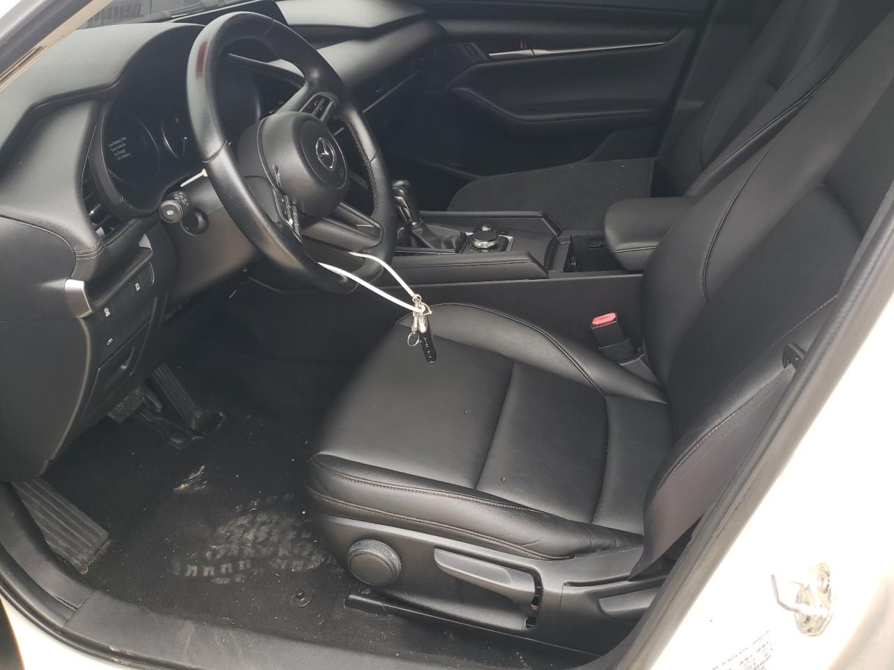 Mazda 3 Select Image 10