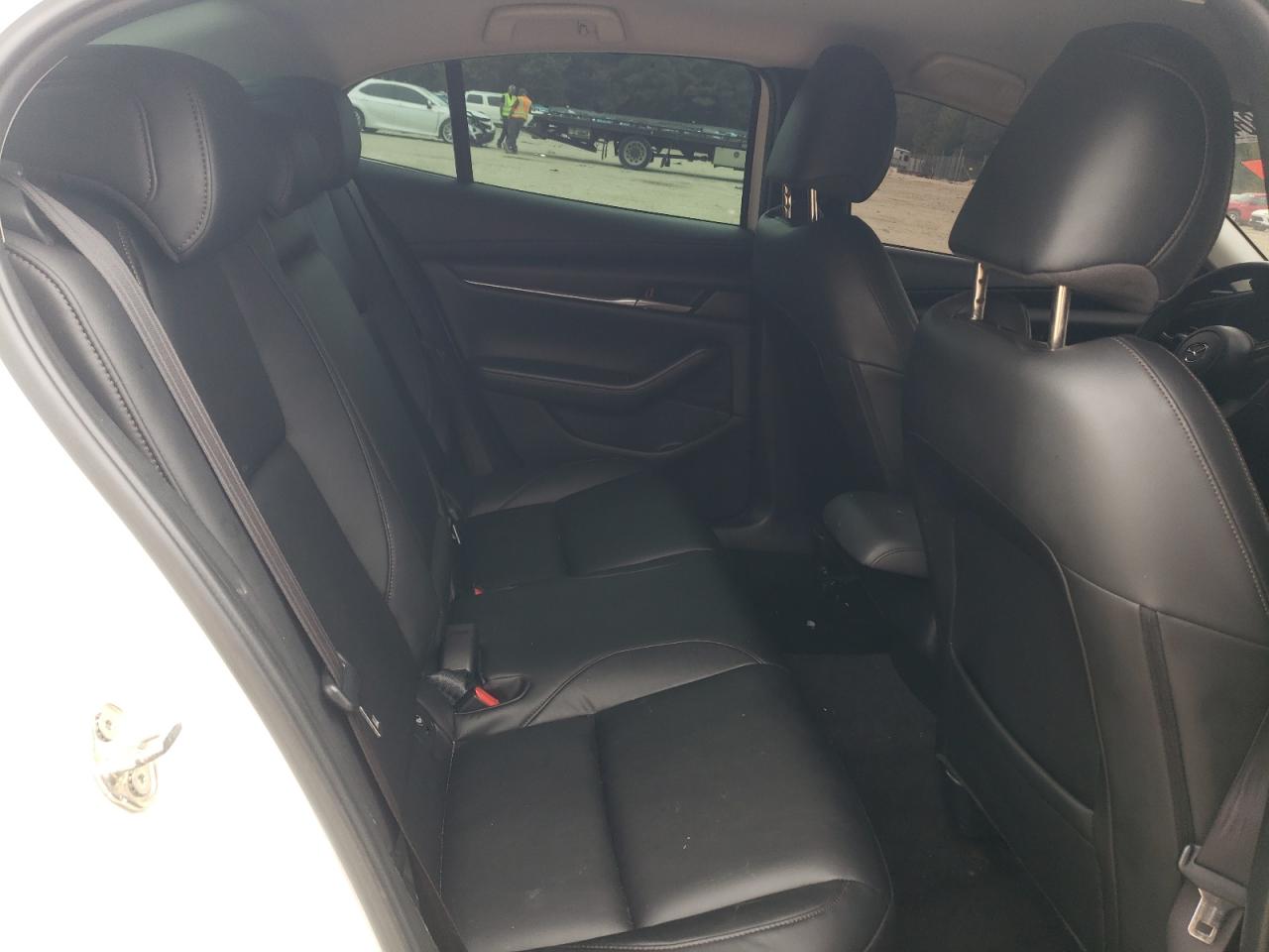 Mazda 3 Select Image 8