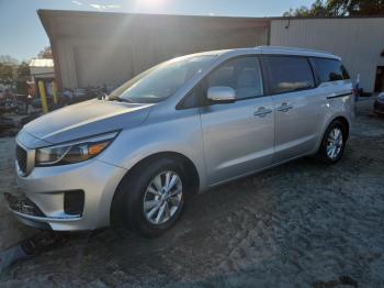  Salvage Kia Sedona