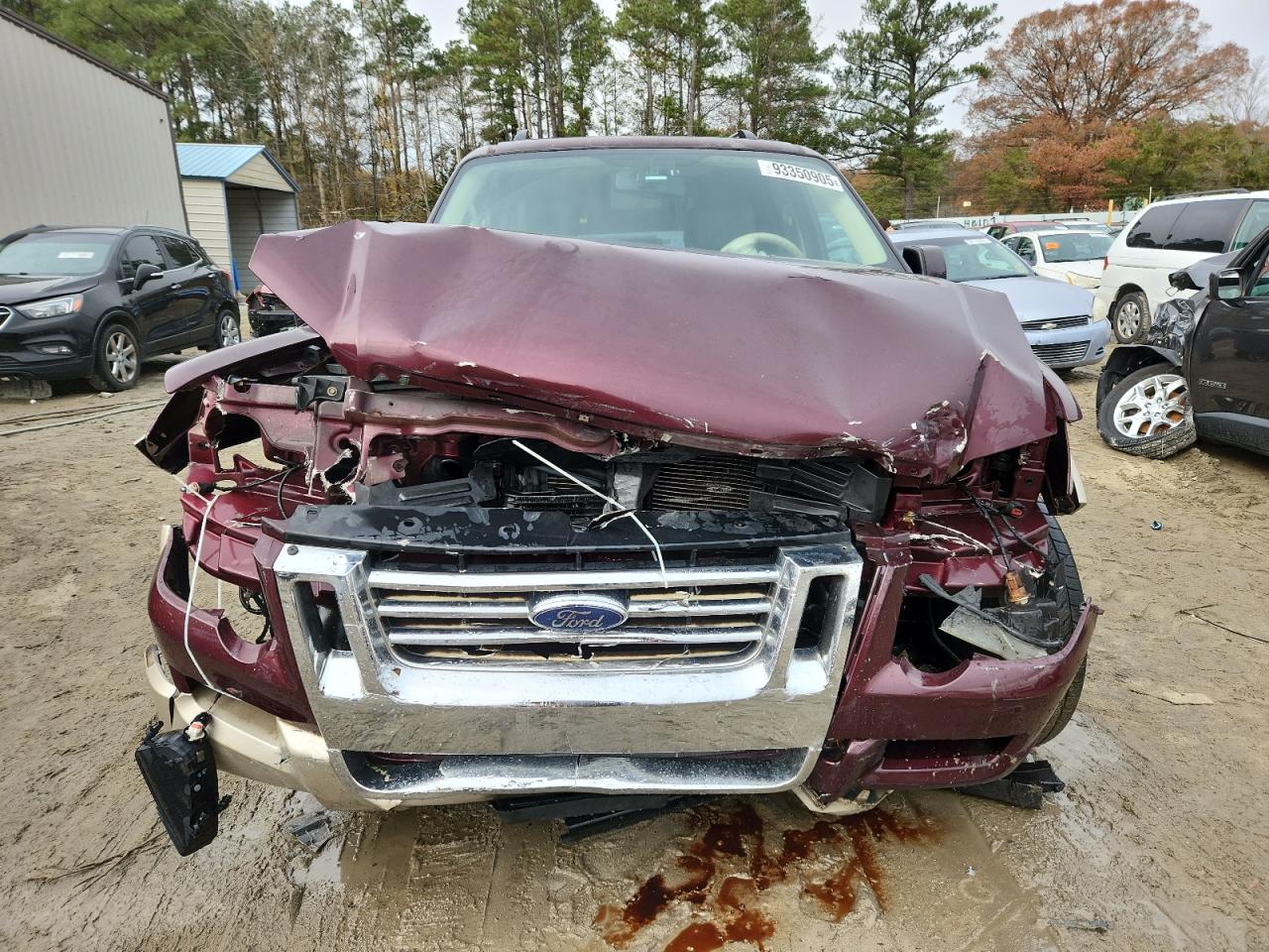 Ford Explorer Eddie Bauer Image 11