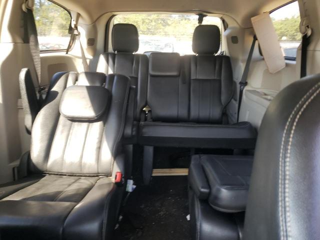 Chrysler Minivan Touring Image 8