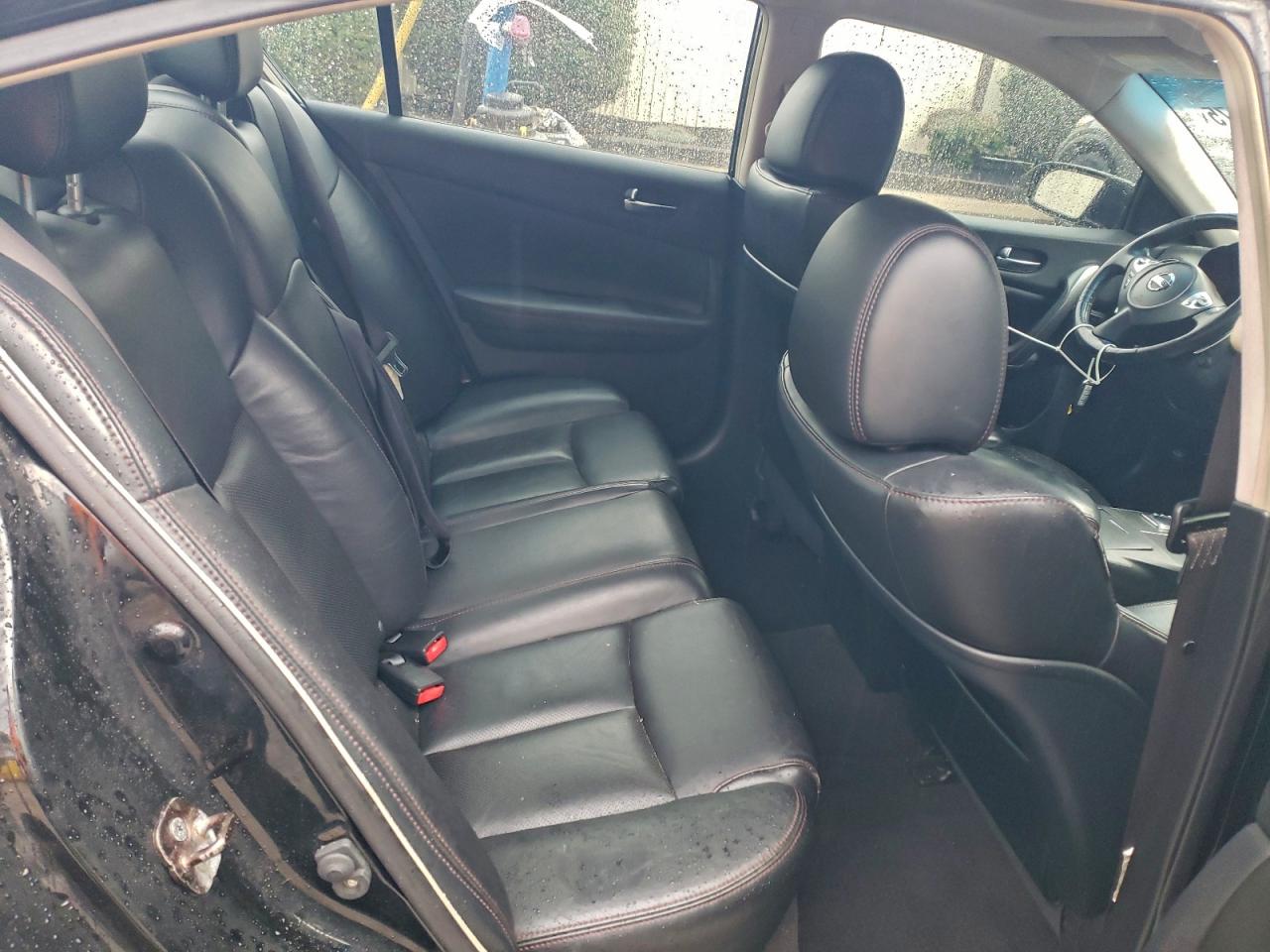 Nissan Maxima S Image 2