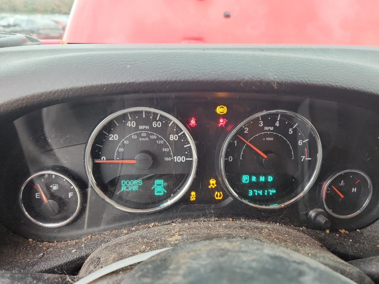 Jeep Wrangler Sahara Image 3