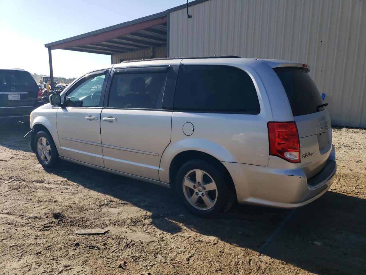 Dodge Caravan Sxt Image 3