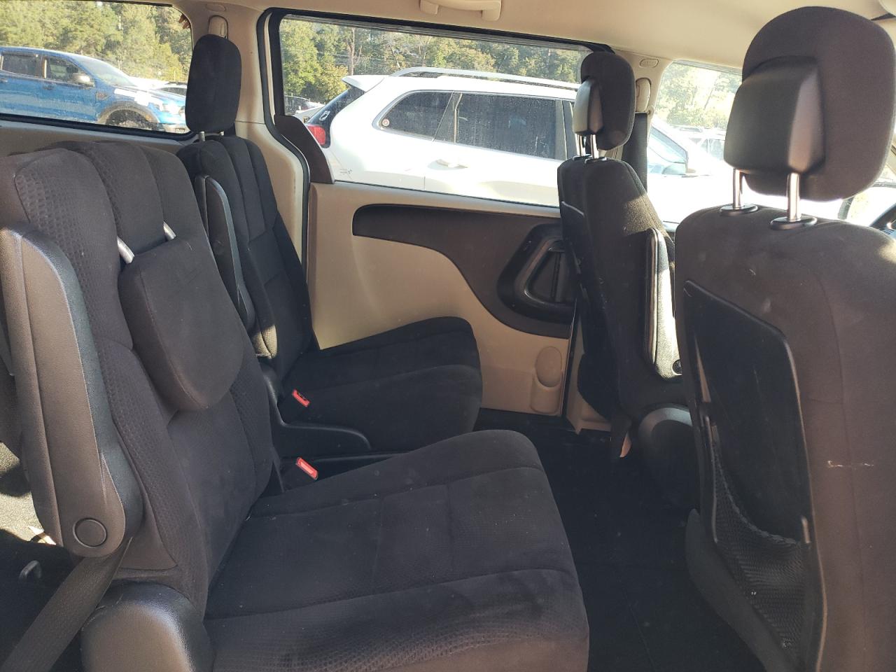 Dodge Caravan Sxt Image 9