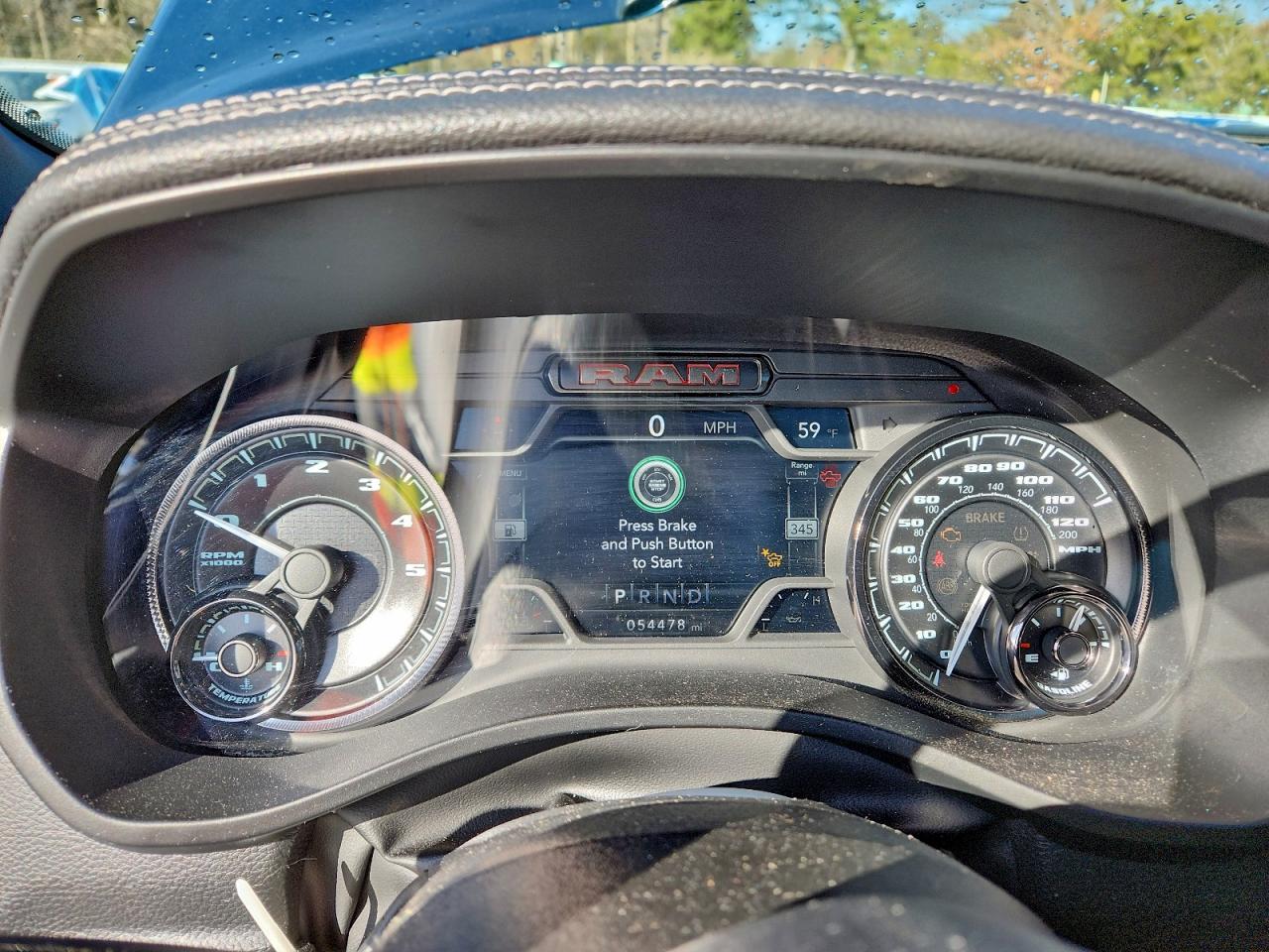 Ram 1500 Laramie Image 9