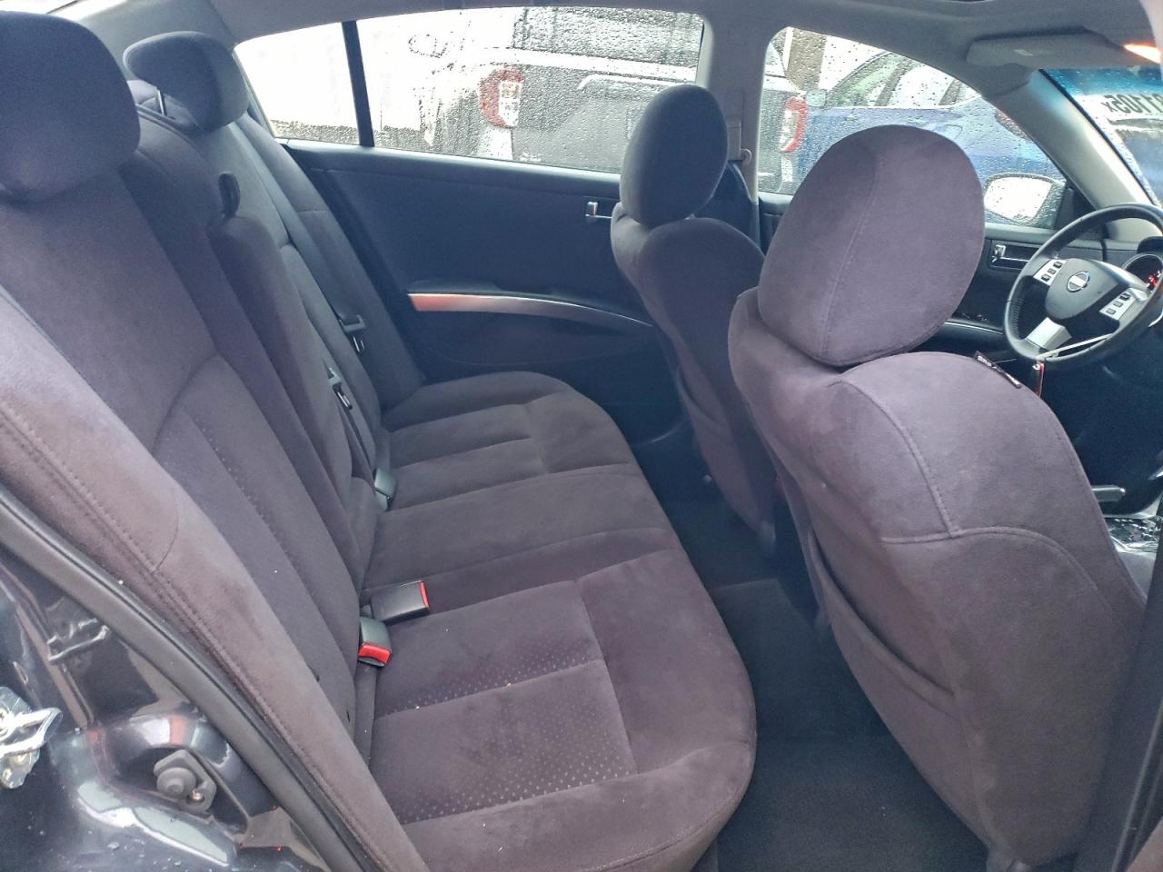 Nissan Maxima Se Image 10