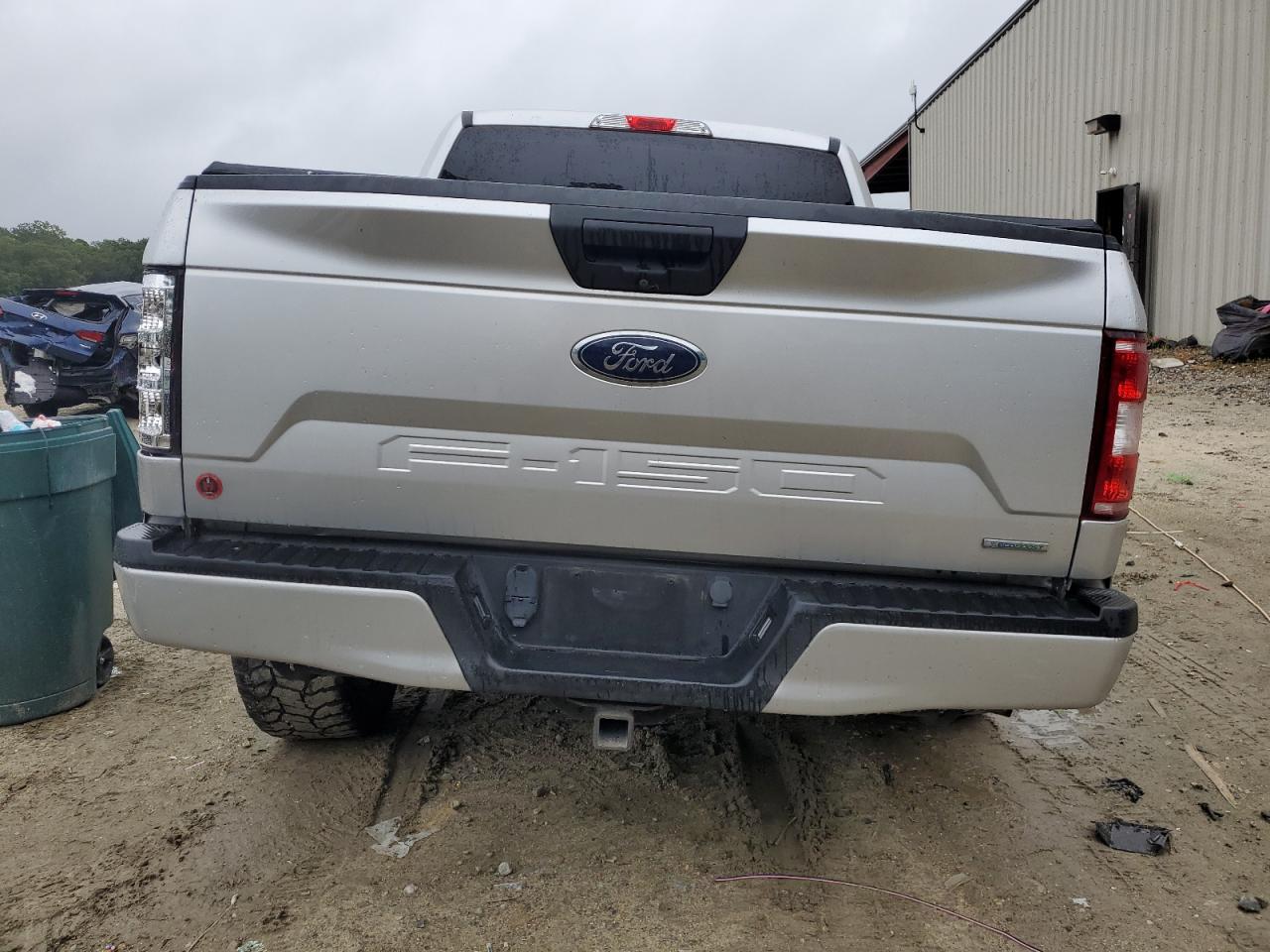 Ford F-150 Supercrew Image 5