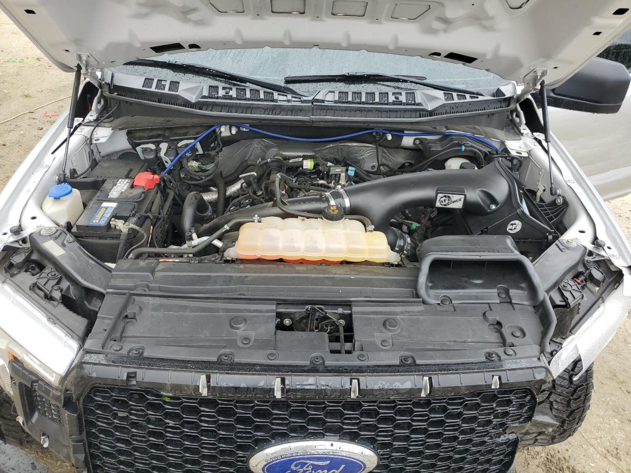 Ford F-150 Supercrew Image 13