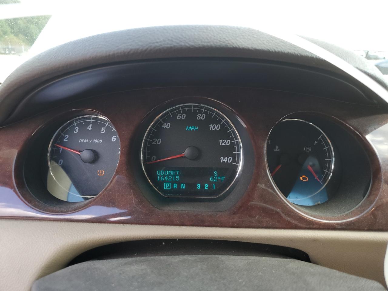 Buick Lucerne Cx Image 7