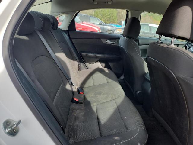 Kia Forte Fe Image 10