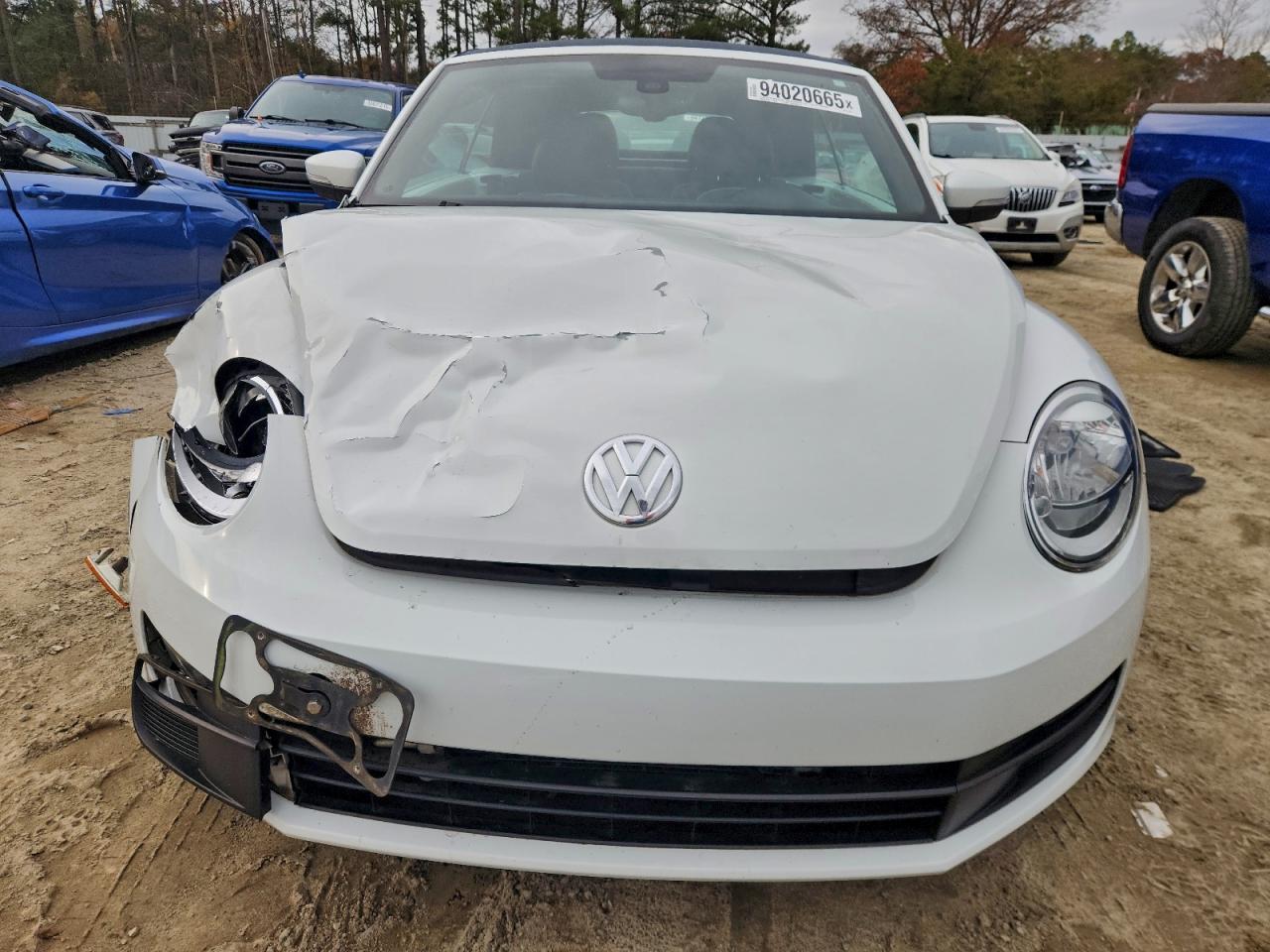 Volkswagen Beetle S/se Image 8