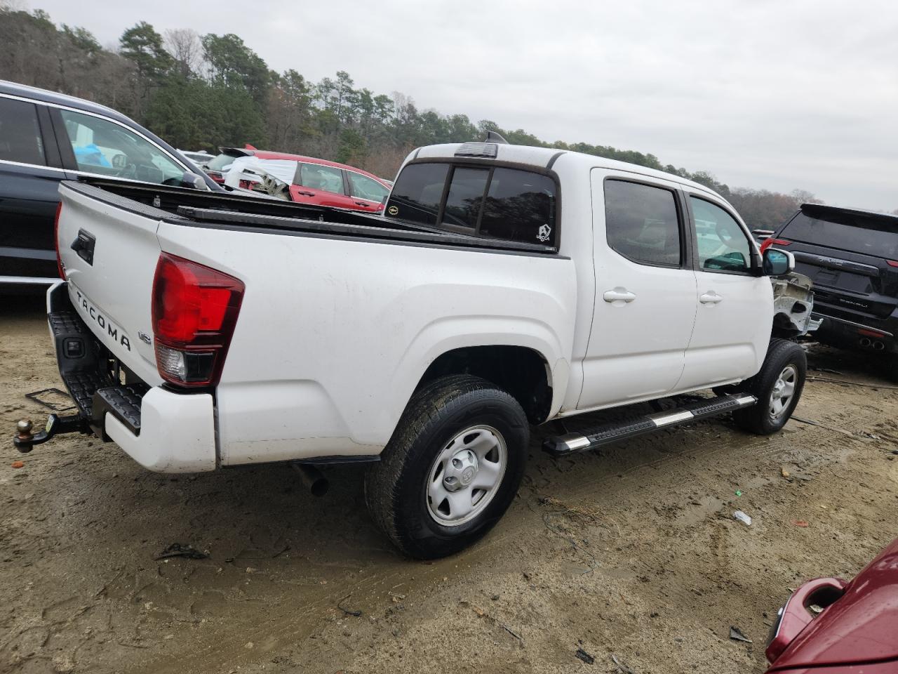 Toyota Tacoma Double Cab Image 2