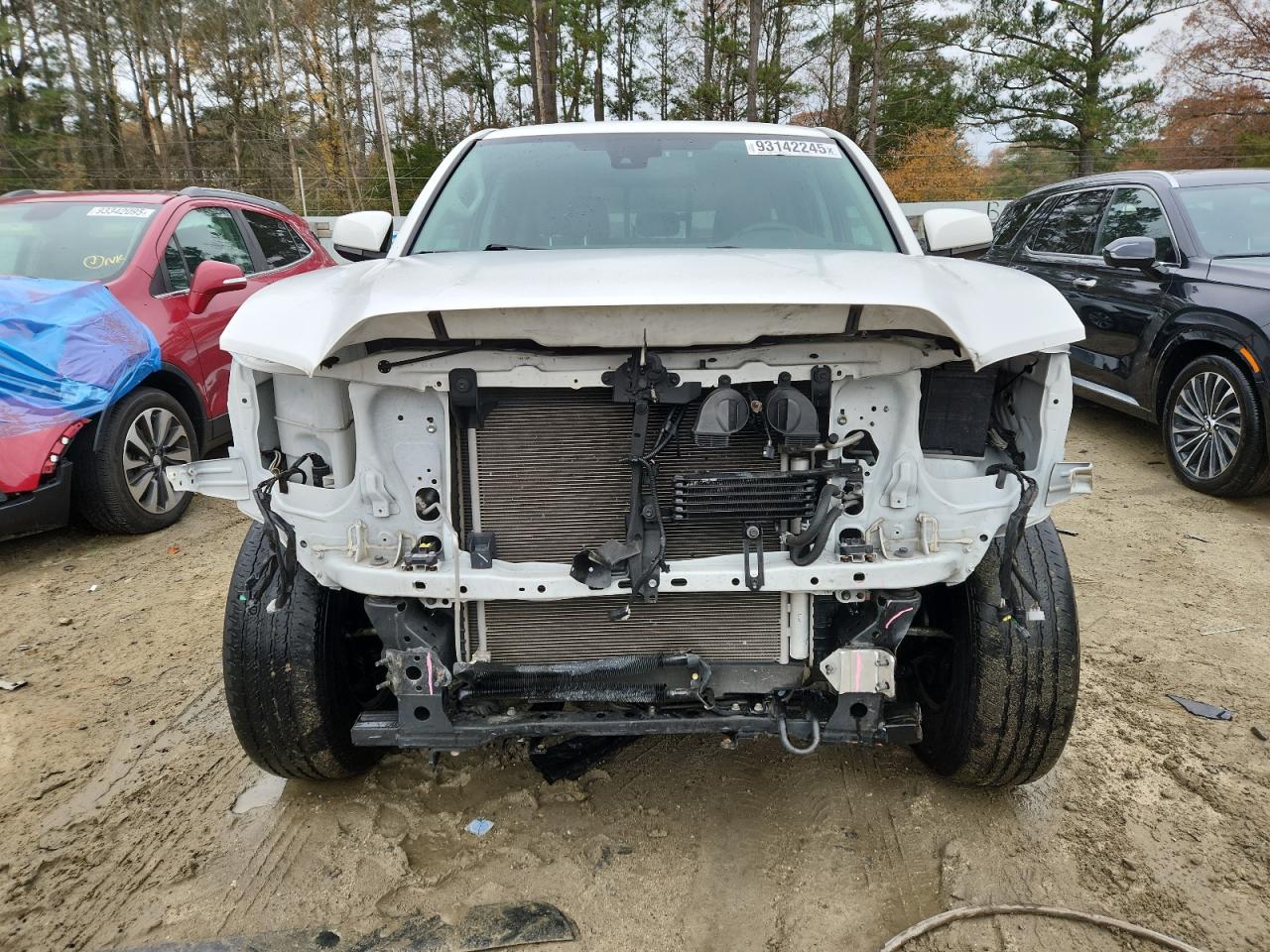 Toyota Tacoma Double Cab Image 13