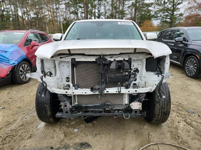 Toyota Tacoma Double Cab Image 13