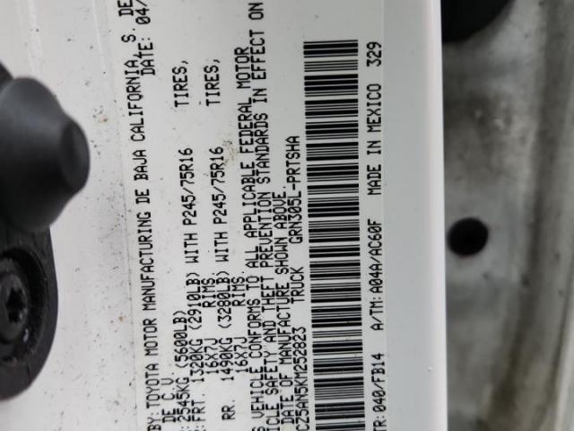 Toyota Tacoma Double Cab Image 8