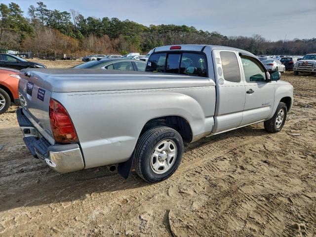 Toyota Tacoma Access Cab Image 2