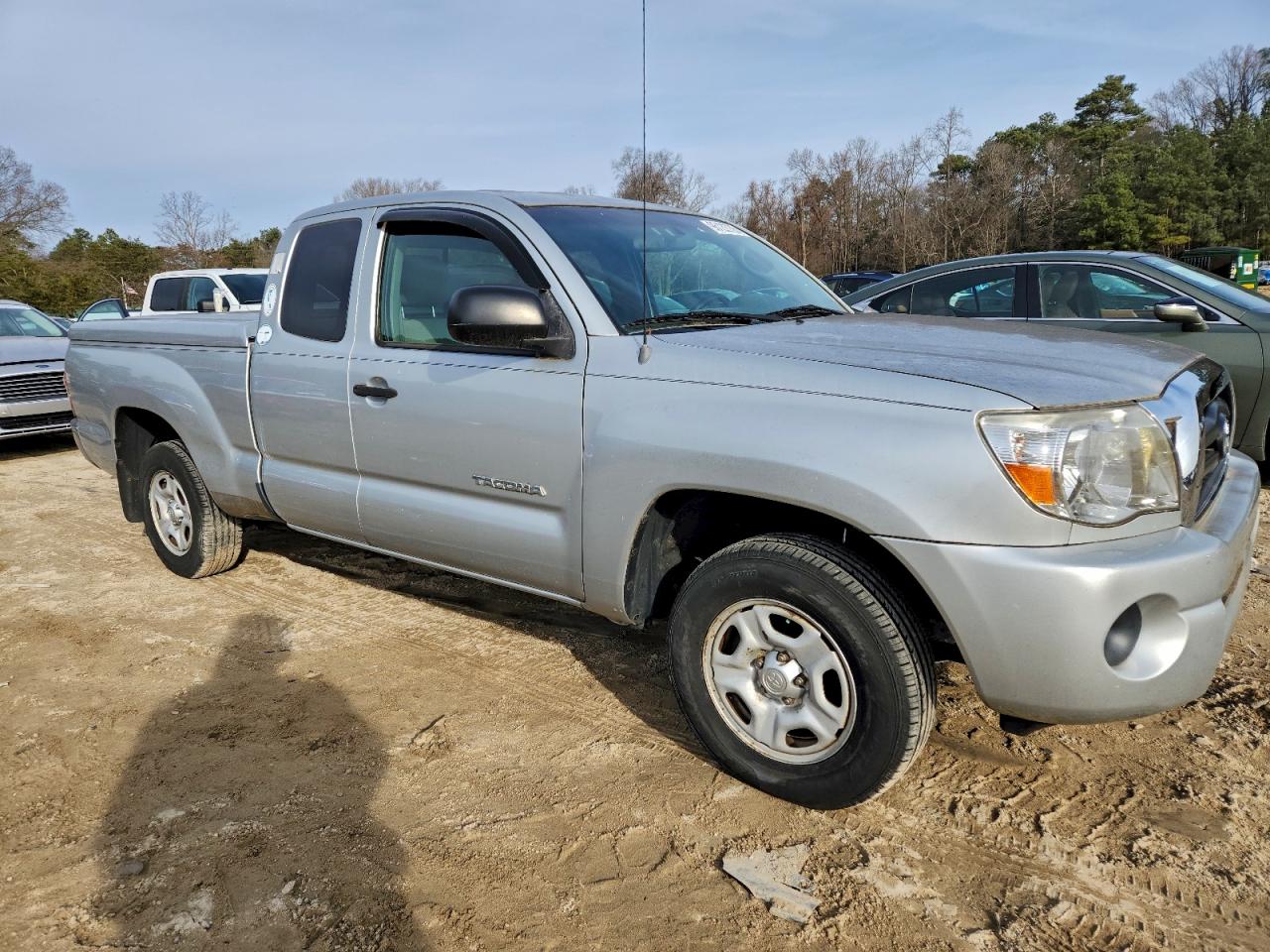 Toyota Tacoma Access Cab Image 5
