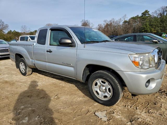 Toyota Tacoma Access Cab Image 5