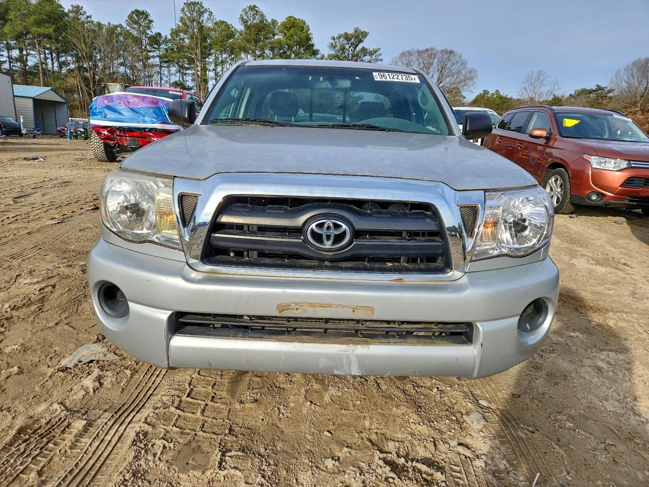 Toyota Tacoma Access Cab Image 3