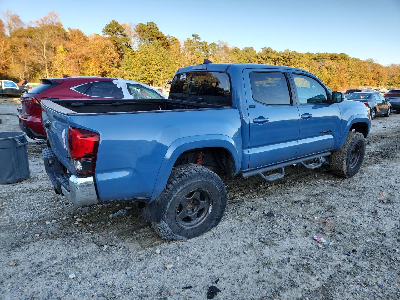 Toyota Tacoma Double Cab Image 12