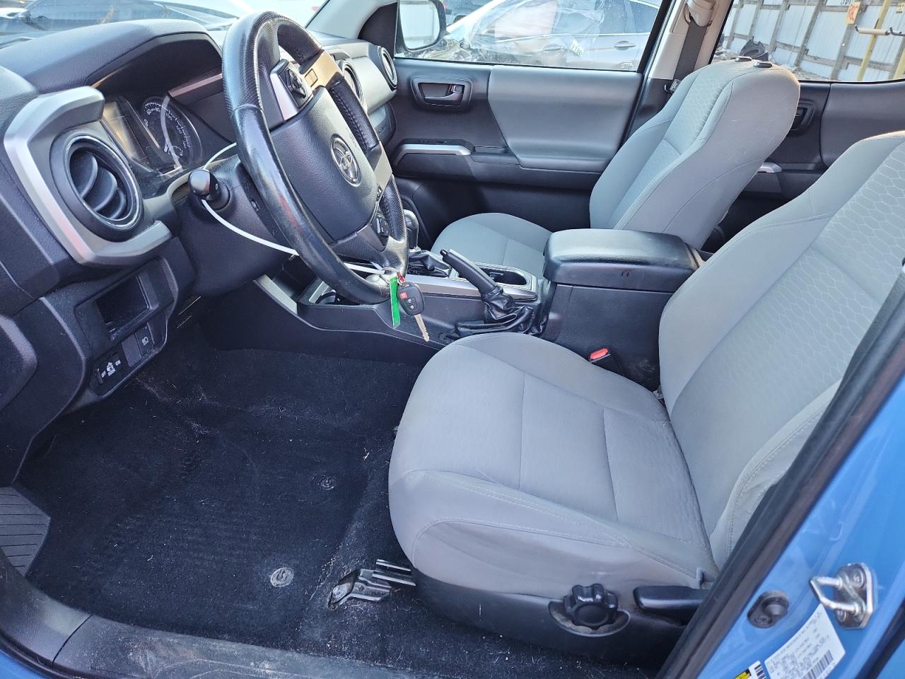 Toyota Tacoma Double Cab Image 5