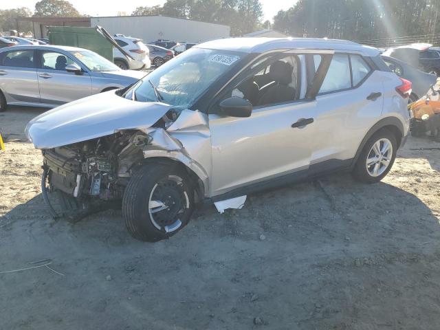  Salvage Nissan Kicks