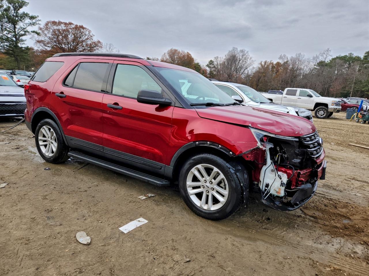 Ford Explorer Image 3