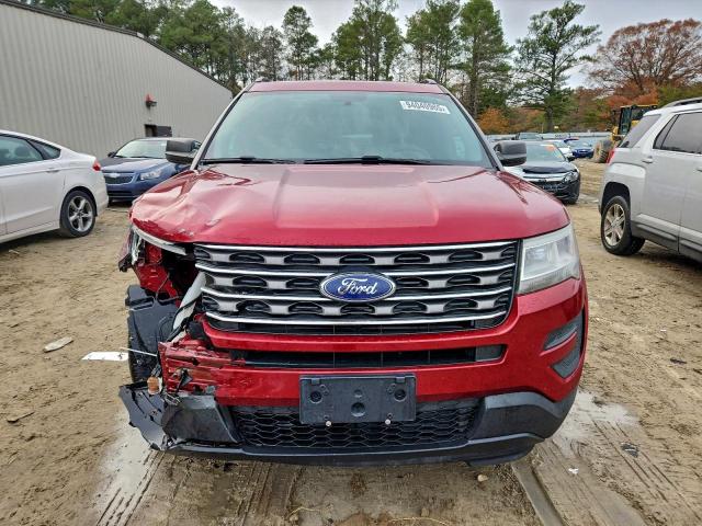 Ford Explorer Image 6