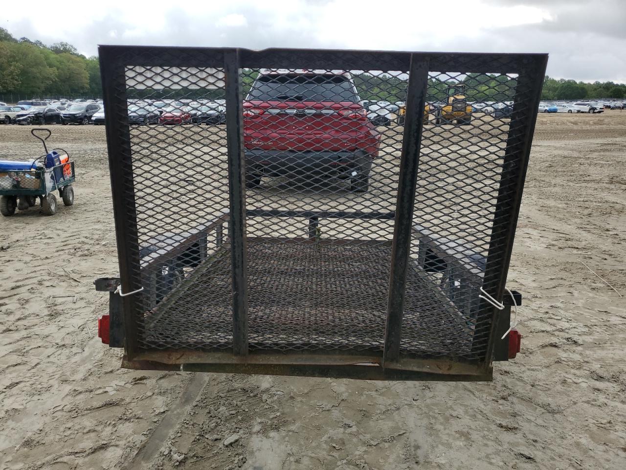 Carry-on Trailer Image 3