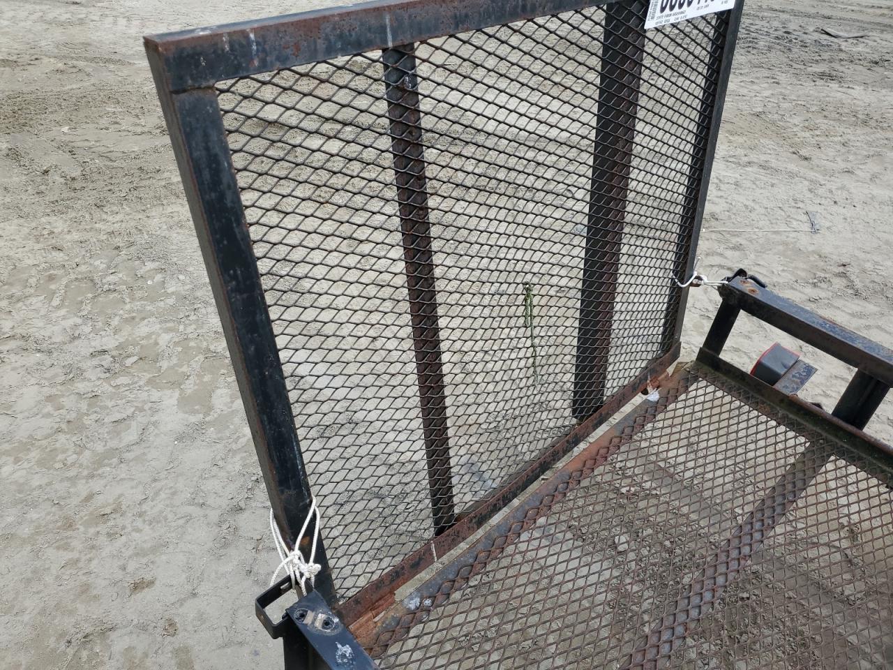 Carry-on Trailer Image 6