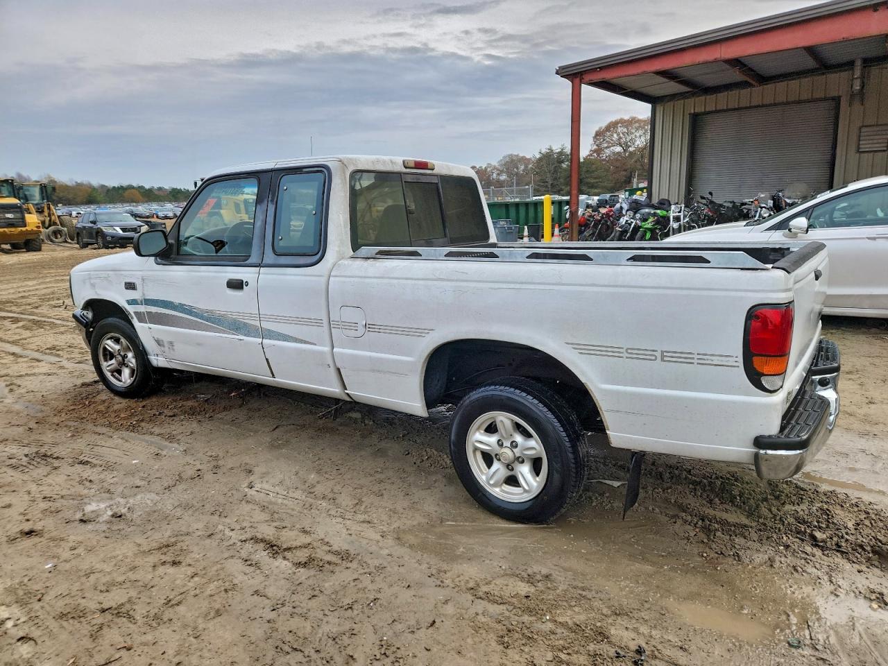 Mazda B Series Cab Plus Image 2